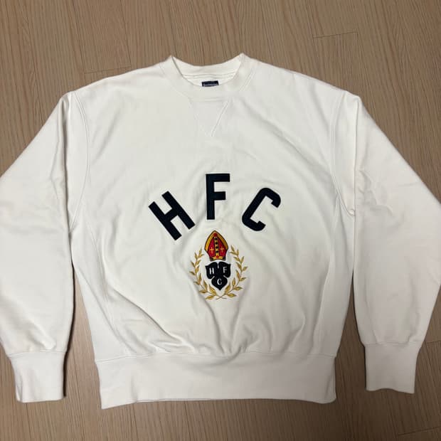 헤리티지플로스 맨투맨 화이트 m