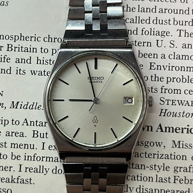 빈티지 세이코 엠블럼 쿼츠 드레스 워치