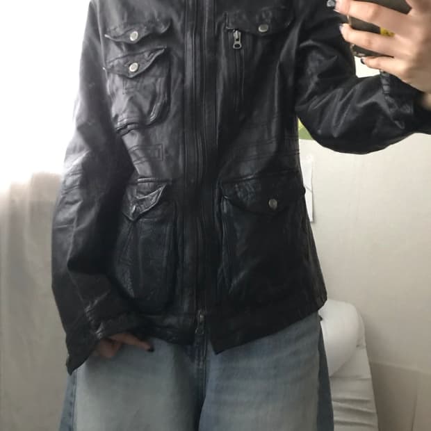 빈티지 넥버클 디테일 레더자켓