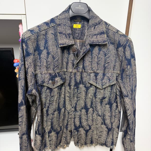 캐피탈 페더 데님자켓 팝니다!