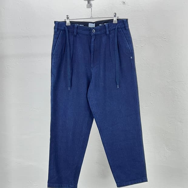 디센던트 인디고 블루 실링 드로우즈 치노 코튼 팬츠
