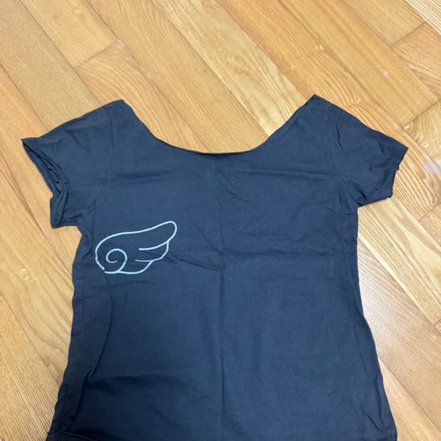 코이세이오 윙 로고 반팔 티셔츠