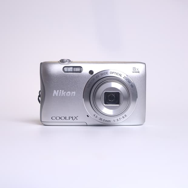 니콘 쿨픽스 S3700 실버  ​