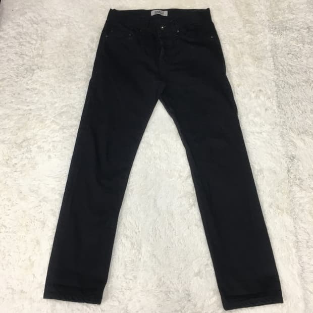 네이키드 페이머스 블랙 데님팬츠 BB15