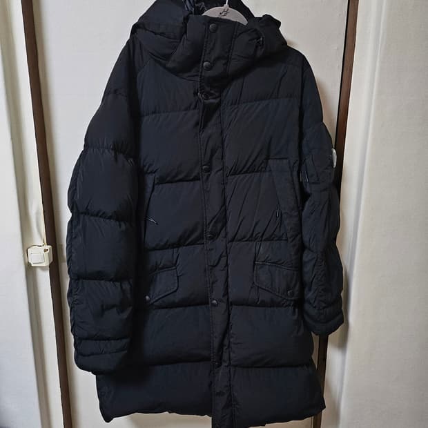 CP컴퍼니 23fw 롱패딩 블랙