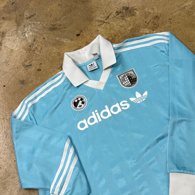 아디다스 하늘 카라 롱슬리브 유니폼 