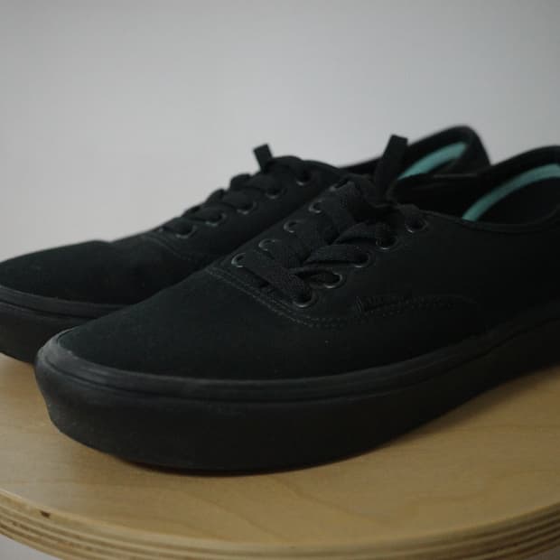 반스 어센틱 컴피 쿠시 블랙 260