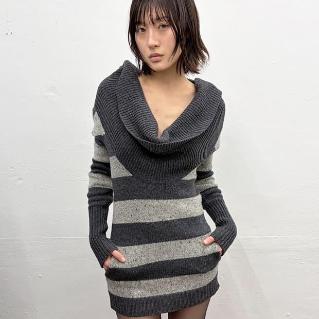 띠어리 오프 숄더 스트라이프 니트 원피스