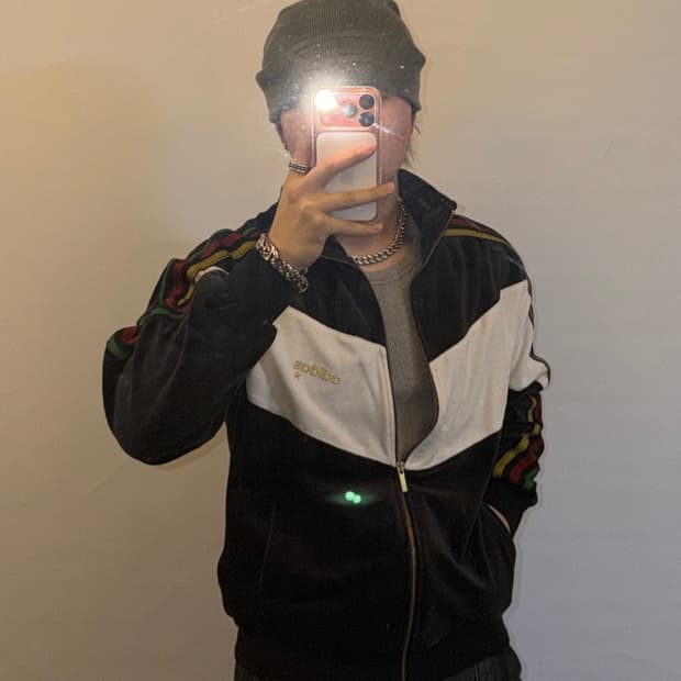 아디다스 벨벳 y2k 저지