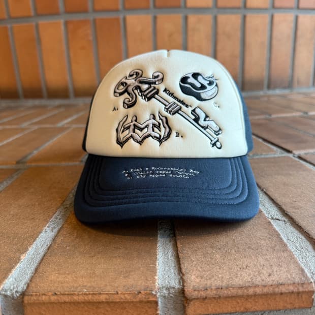 KITH Exclusive Trucker Cap 키스 트러커 모자