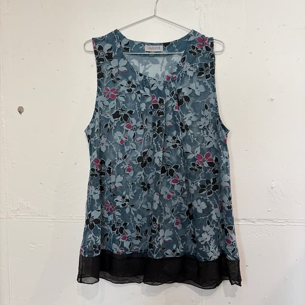 gracious sleeveless 