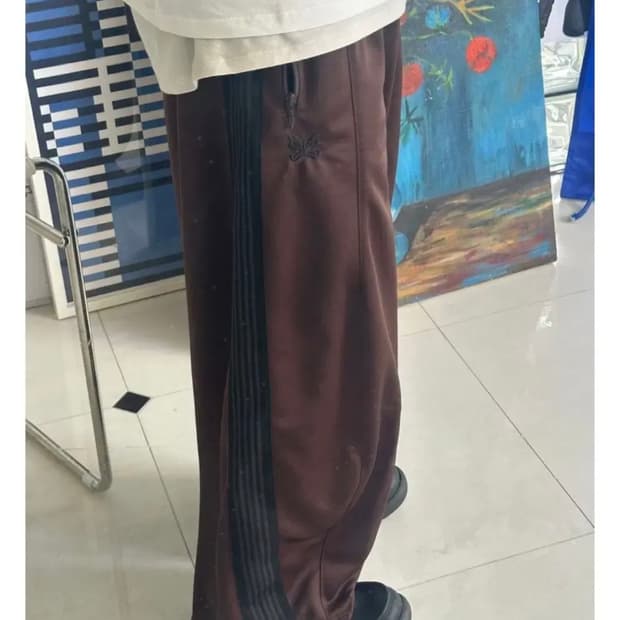 니들스 트랙팬츠