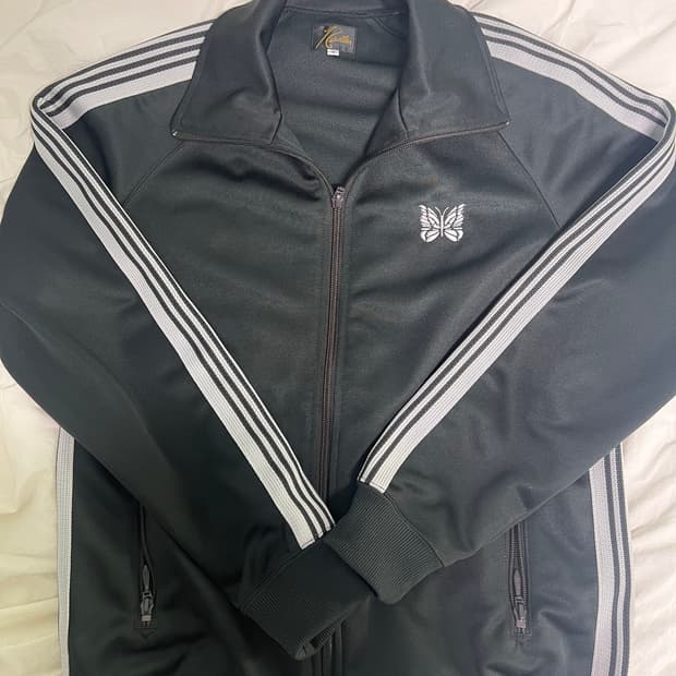 니들스 트랙자켓 폴리 스무스 차콜