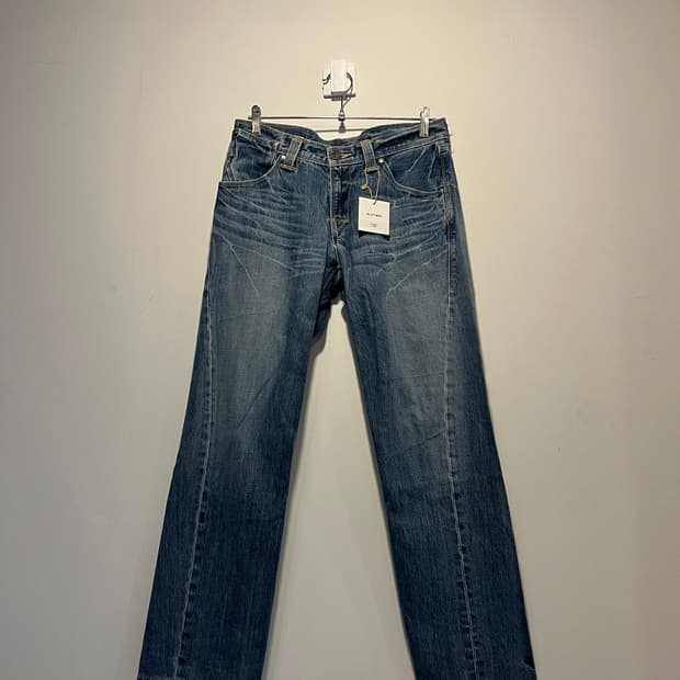 Levis jeans