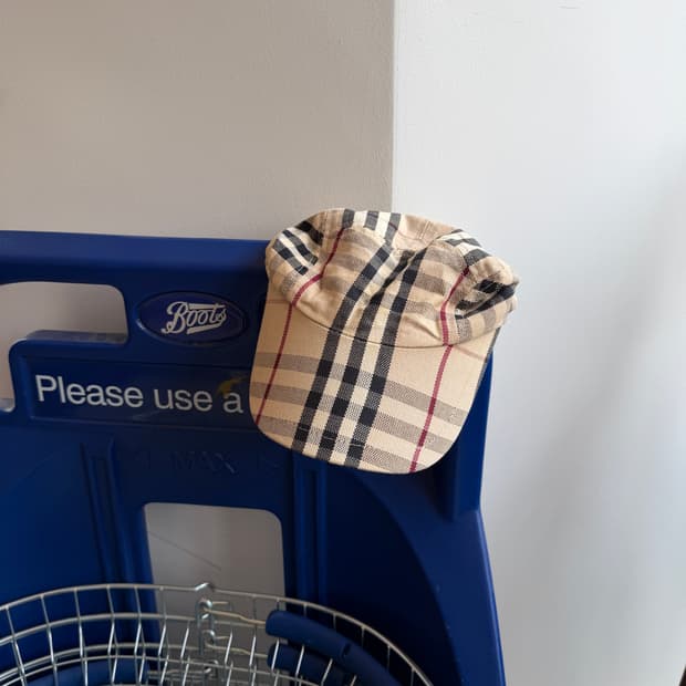 버버리 노바체크 캠프캡