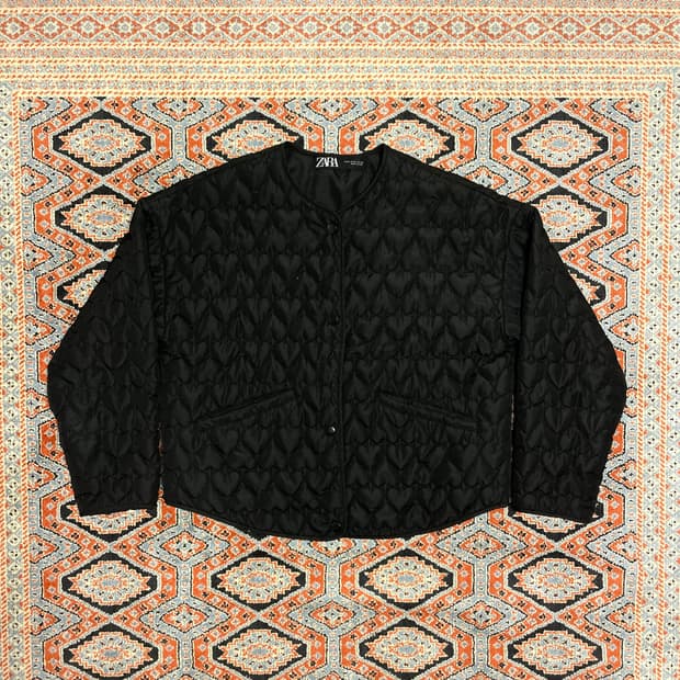 자라 블랙 하트 경량 패딩 여성M