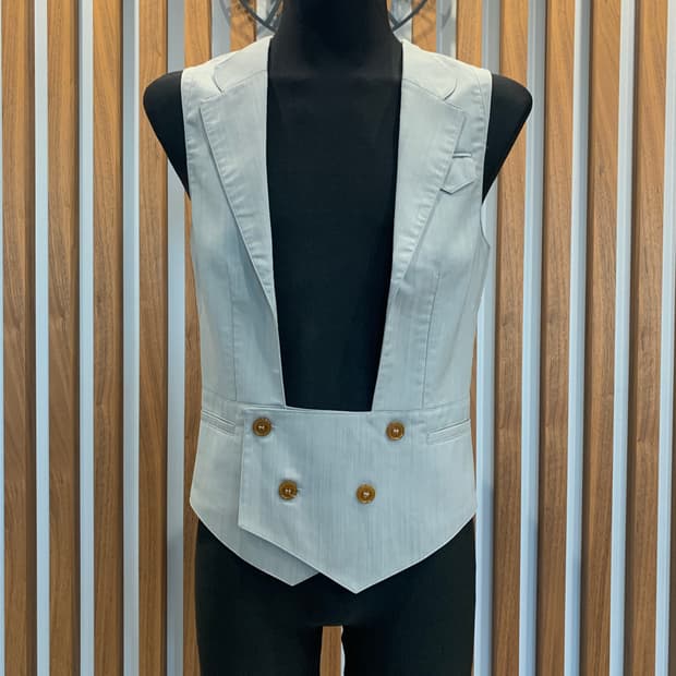 비비안 웨스트우드 베스트(48 사이즈)