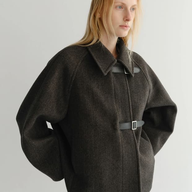 구해요) eaah 이아 cale buckle coat S사이즈