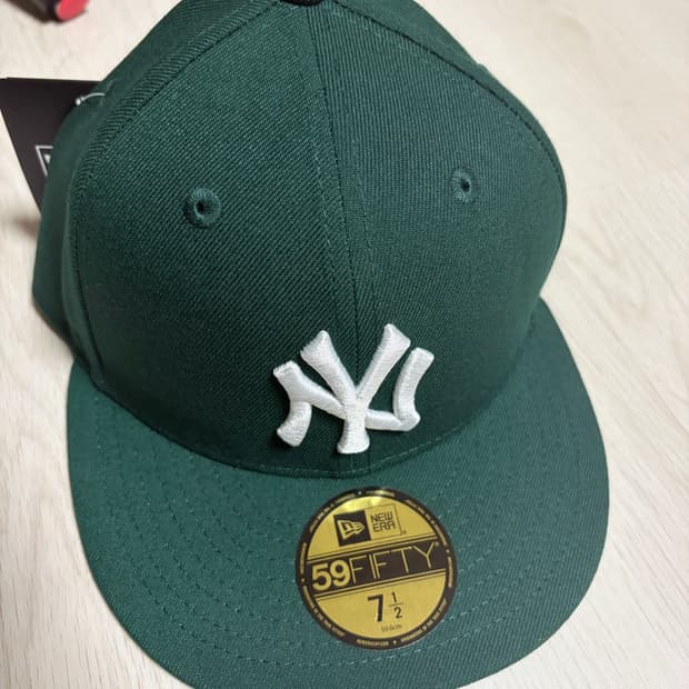 뉴에라 59FIFTY 그린 7 1/2 사이즈 볼캡