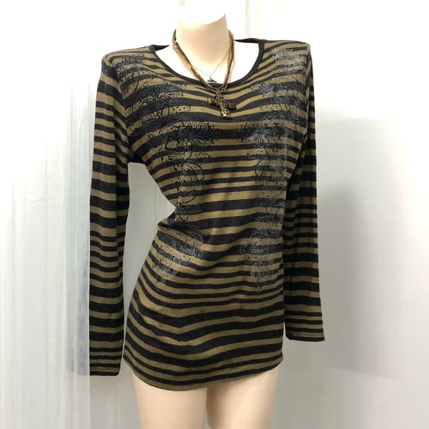 abstract pattern striped long sleeve