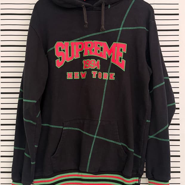 슈프림(supreme)월드 페이머스 컬리지 후드