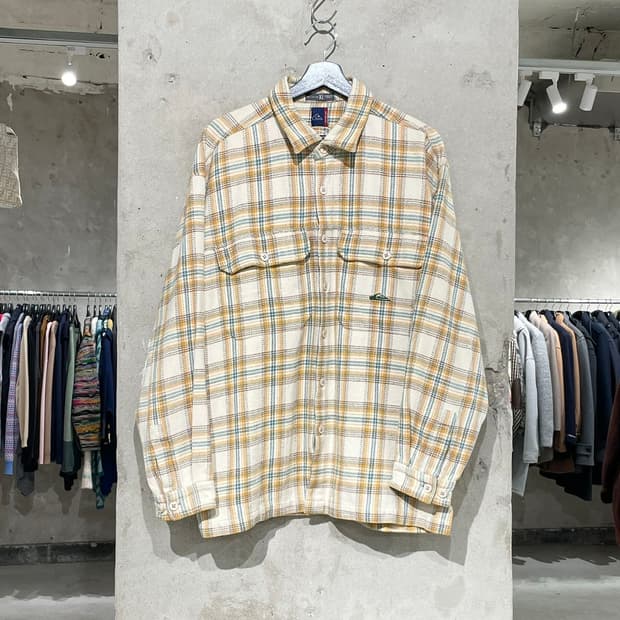 퀵실버 아이보리 체크 트윈 포켓 플란넬 셔츠