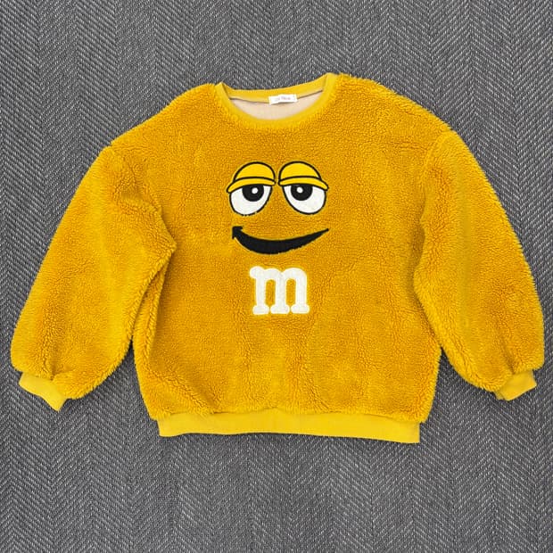 M&M 엠앤엠 양털 맨투맨