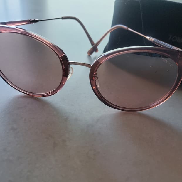 톰포드 핑크 선글라스(TF292)