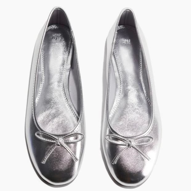 H&M 실버 플랫 슈즈 38