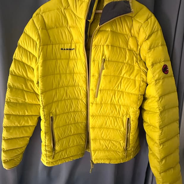 마무트 프랭크오션 경량패딩 판매 yellow