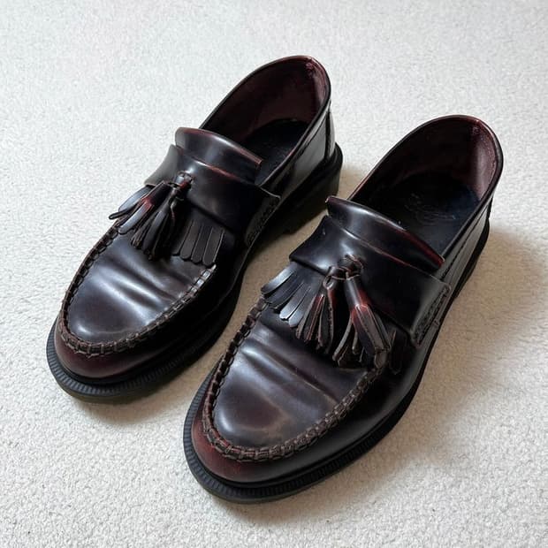 닥터마틴 아드리안 태슬 로퍼 A1879