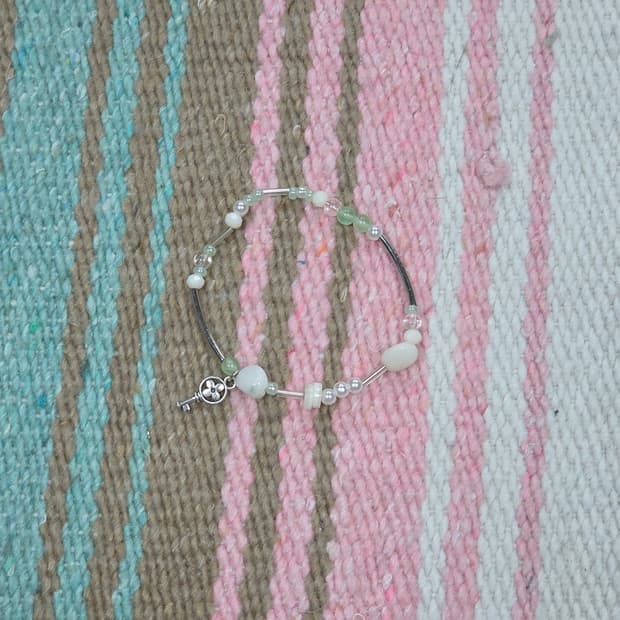 핸드메이드 비즈팔찌