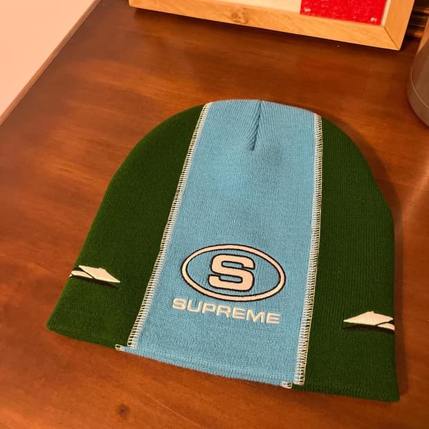슈프림 패널 로고 비니 블루