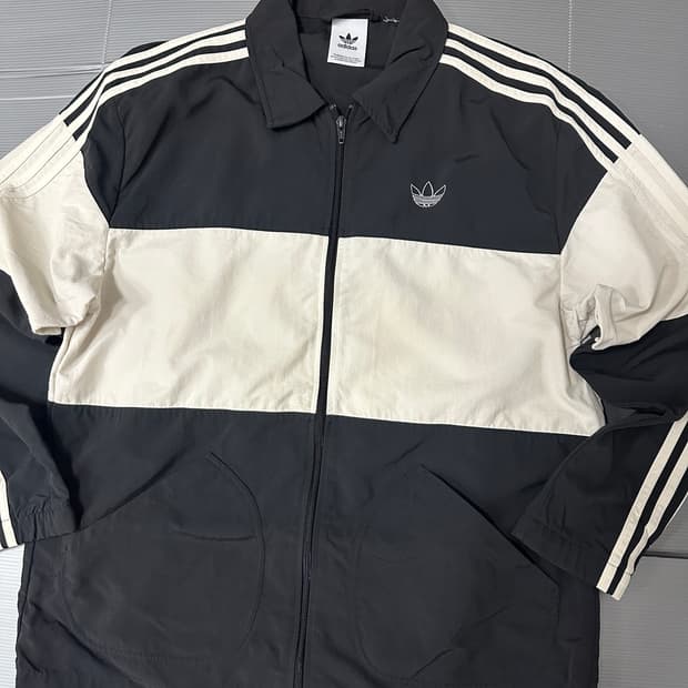 아디다스 배색 바람막이 자켓 흰검 XL