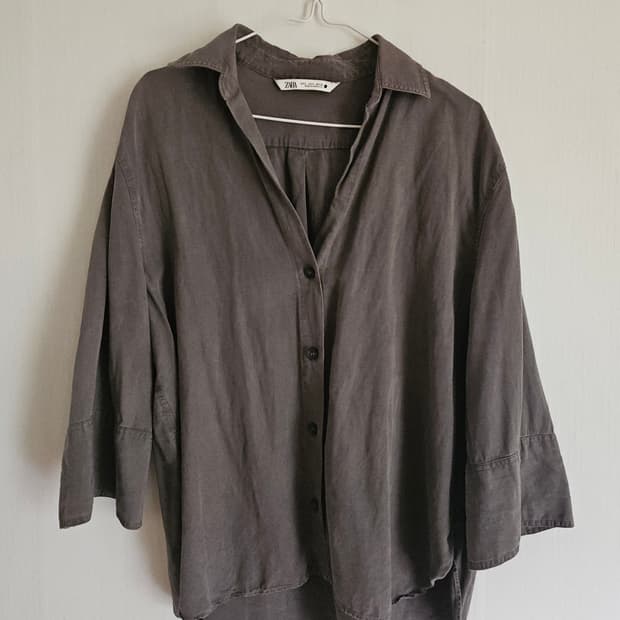 ZARA 차콜 8부소매 셔츠