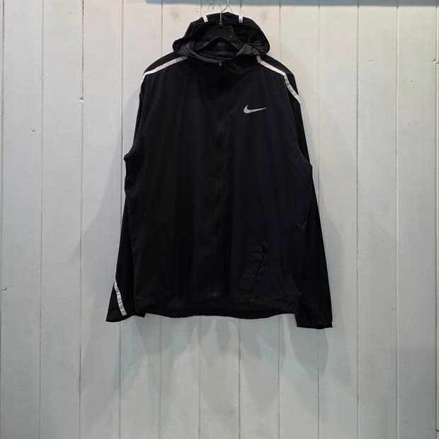 나이키 바람막이 <스우시> "NIKE"