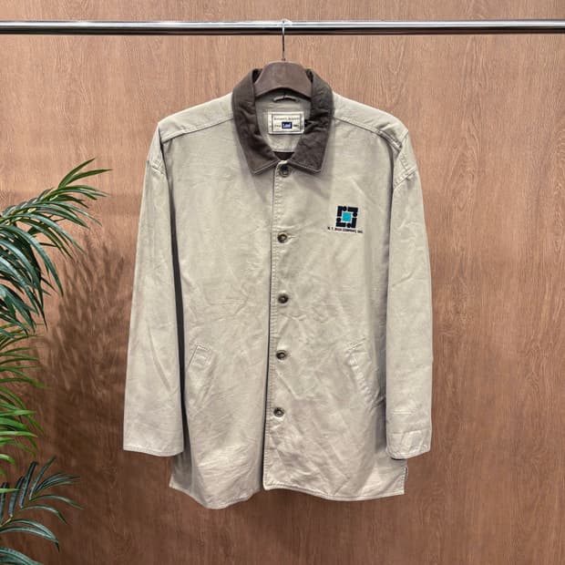 LEE 코튼 워크 자켓 브라운 레더 배색 카라 로고 자수 디테일 베이지