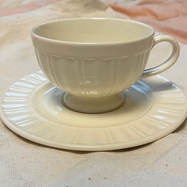 프리미엄 화이트 포슬린 양각음각 커피잔 찻잔 아스티에풍