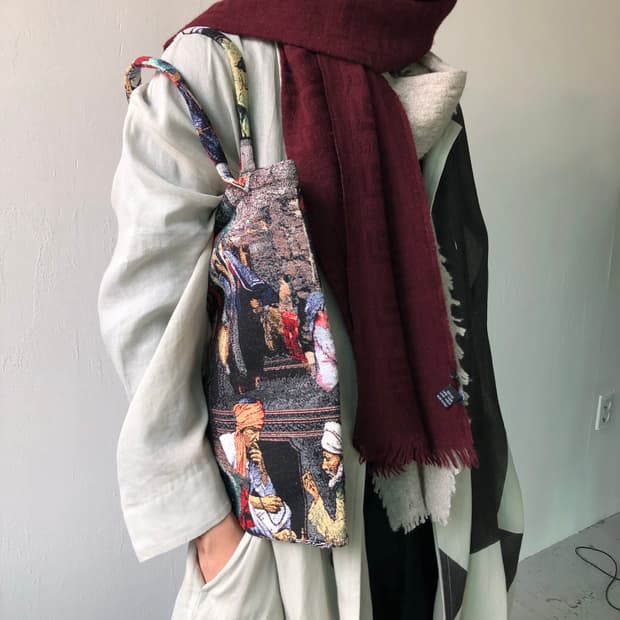 베르사체 라나 울 스카프