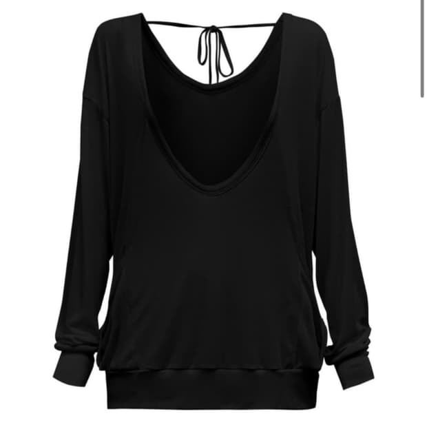 체메씨 LOOSE DEEP-NECK LONG SLEEVE (BLACK)