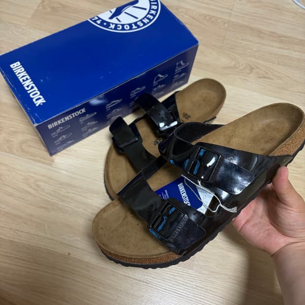 새상품(285)버켄스탁 아리조나 레귤러 블랙페이턴트