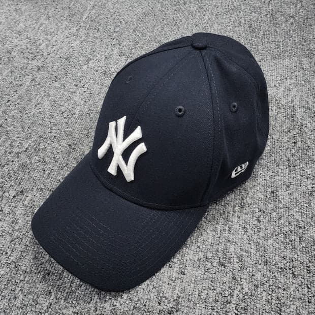 뉴에라 뉴욕양키즈 39THIRTY 볼캡 모자 L-XL