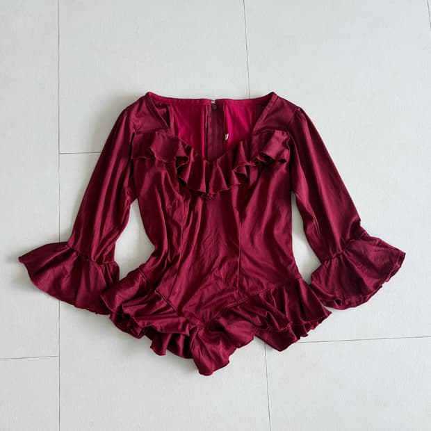 bell sleeve ruffle top