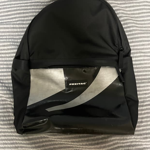 프라이탁 말콤 블랙/실버