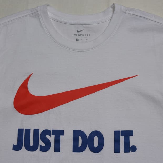 나이키 스포츠웨어 Just Do It 스우시 반팔 티셔츠 화이트 95(M