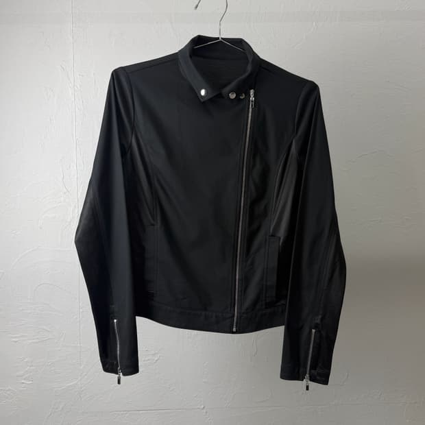 Giornea 사선 집업 자켓