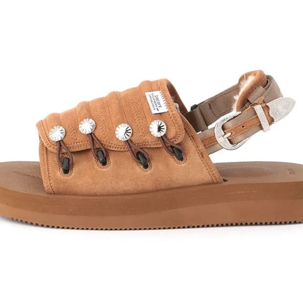 토가x수이코크 콜라보 샌들 