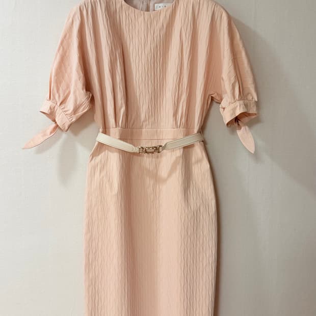 미샤 MICHAA 링클 바스락 벨티드 원피스 55 정가 899,000원