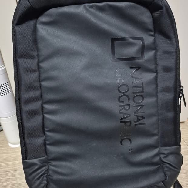 네셔널지오그래픽 정품 백팩 판매합니다