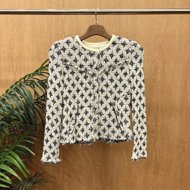 이로 라운드넥 크롭 트위드 자켓 패턴 프린지 마감 디테일 네이비 아이보리